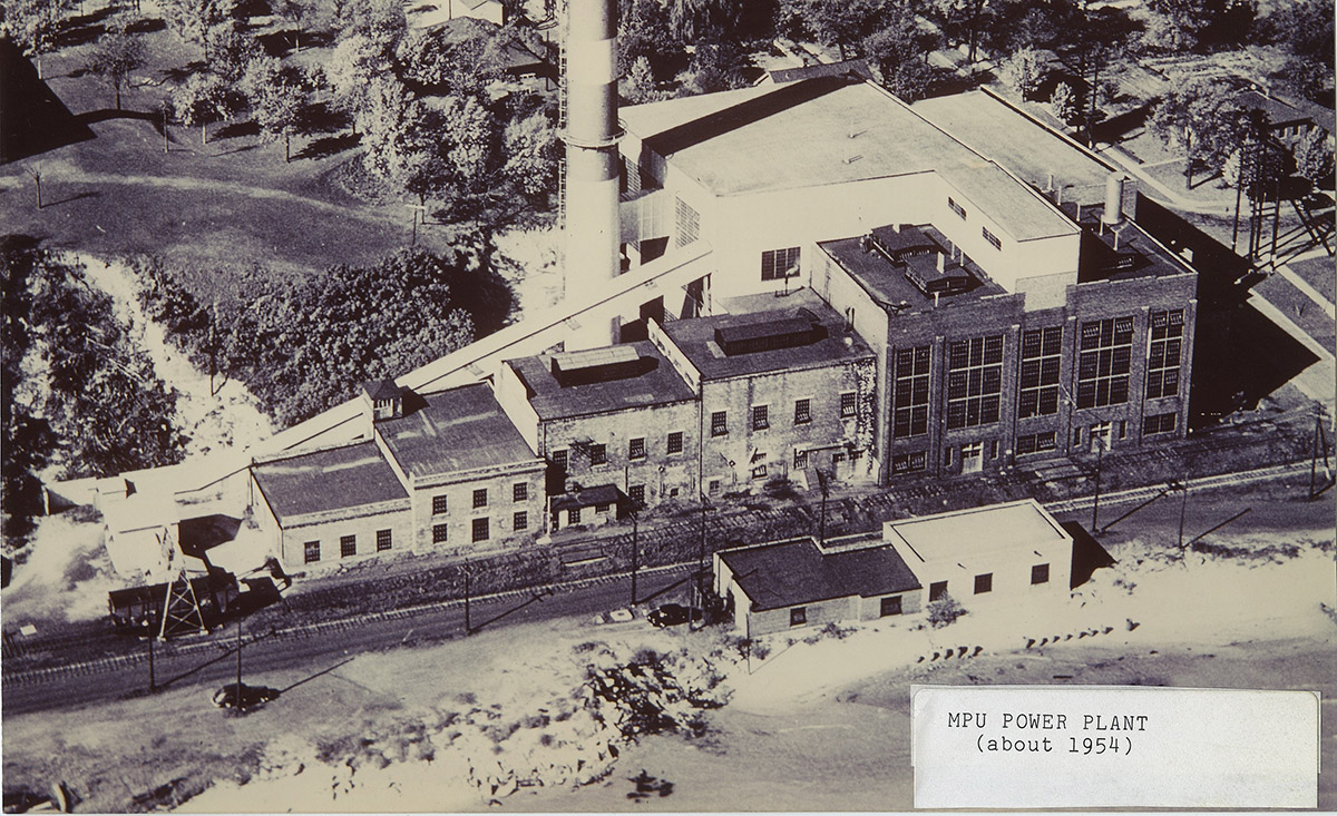 A photograph from about 1954 of the Manitowoc Public Utilities facilities shot from above